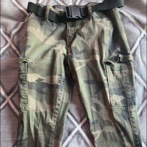 camo cargo pants w/ belt